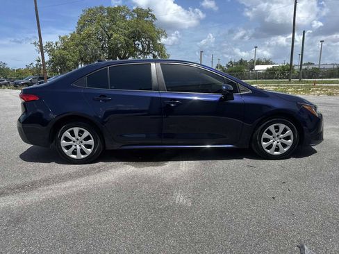 Used 2023 Toyota Corolla LE FWD image 7