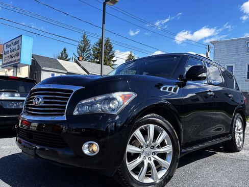 Used 2012 INFINITI QX56 4WD w/ Deluxe Touring Pkg image 1
