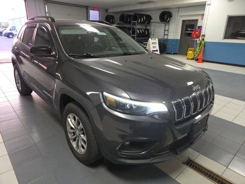 Used 2022 Jeep Cherokee Latitude Lux w/ Sun & Sound Group AWD/4WD image 6