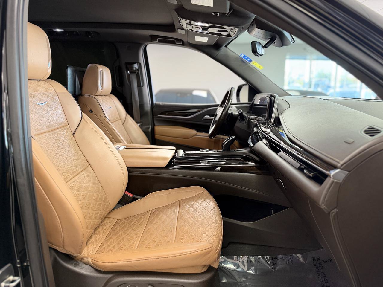 Used 2021 Cadillac Escalade ESV Sport AWD/4WD image 26