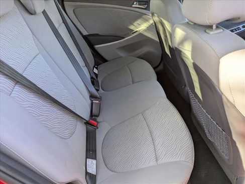 Used 2014 Hyundai Accent GLS w/ Option Group 2 FWD image 18