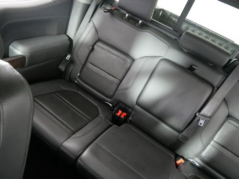 Used 2020 GMC Sierra 1500 Denali w/ Denali Ultimate Package AWD/4WD image 12