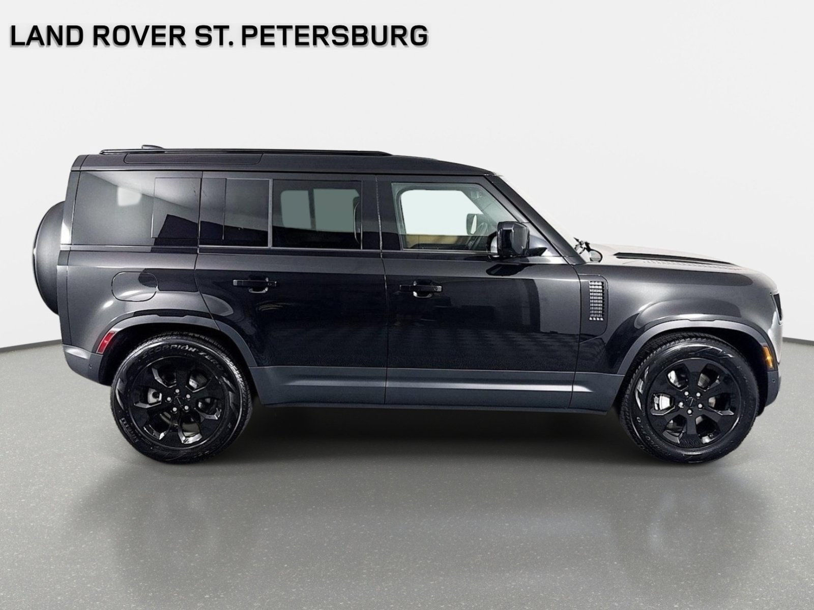 Used 2026 Land Rover Defender 110 S AWD/4WD image 4