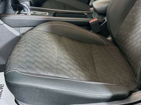 Used 2021 Nissan Kicks SV image 19