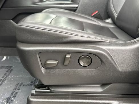 Used 2024 Chevrolet Tahoe LT AWD/4WD image 13