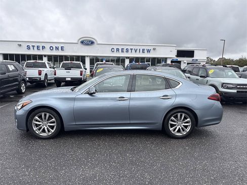 Used 2017 INFINITI Q70 3.7 image 8