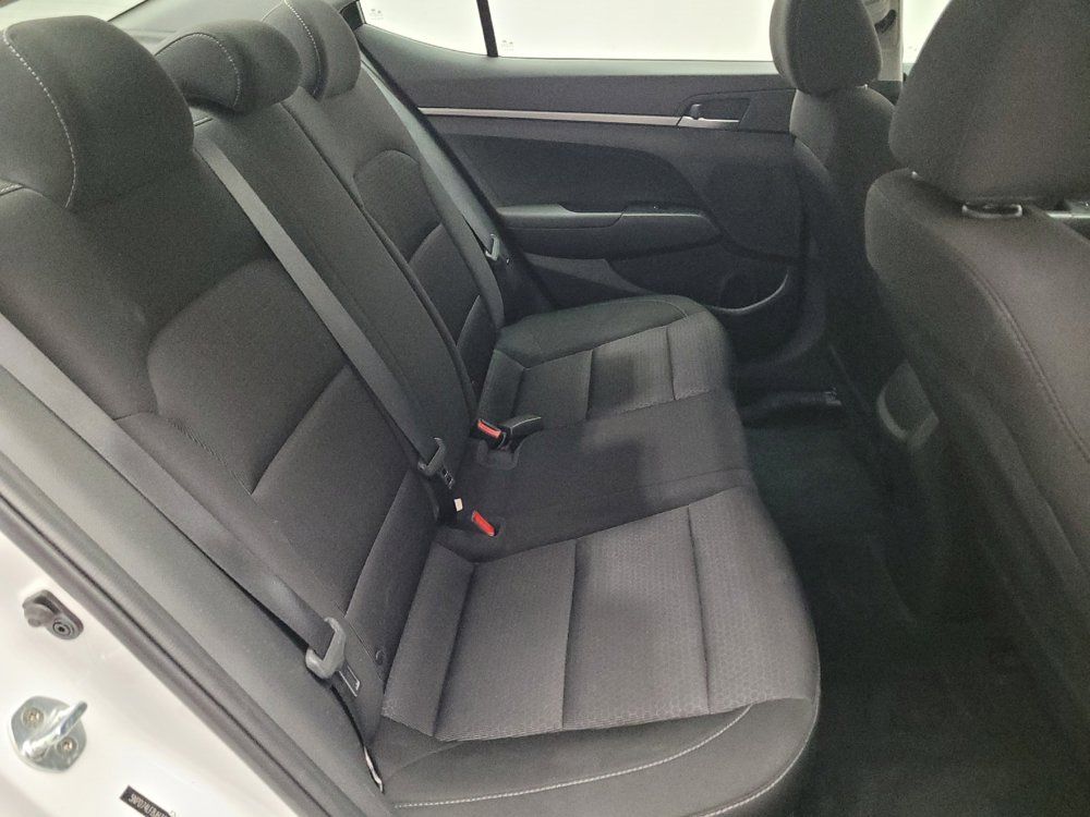Used 2018 Hyundai Elantra SE FWD image 19