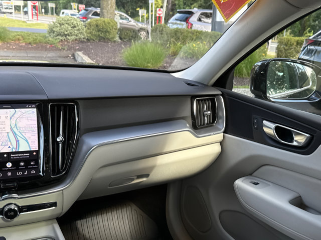 Certified 2023 Volvo XC60 B5 Core w/ Climate Package AWD/4WD image 23