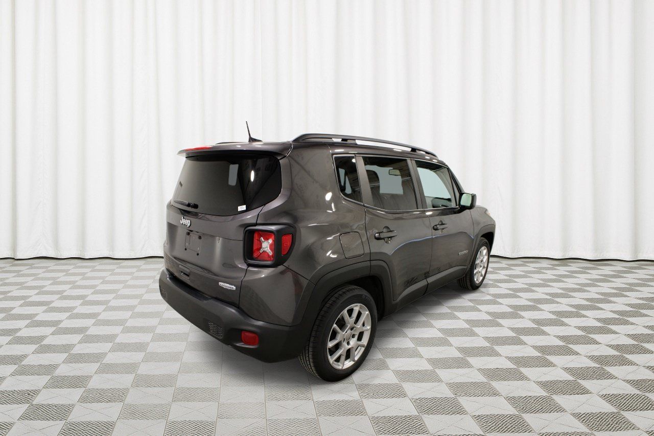 Used 2021 Jeep Renegade Latitude w/ Convenience Group FWD image 3