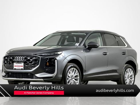 New 2026 Audi Q3 quattro 2.0T image 1