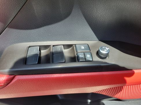Used 2021 Toyota Camry XSE FWD image 23