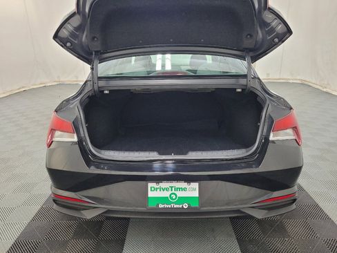 Used 2021 Hyundai Elantra SE FWD image 29