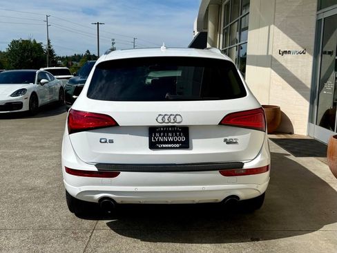 Used 2017 Audi Q5 2.0T Premium Plus w/ Technology Package AWD/4WD image 4