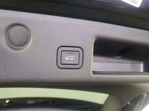 Used 2023 Chevrolet Equinox RS image 35