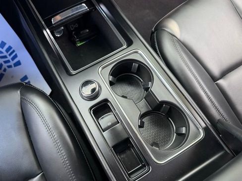 Used 2023 Lincoln Corsair Standard image 36