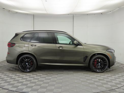 New 2026 BMW X5 xDrive40i w/ M Sport Package image 4