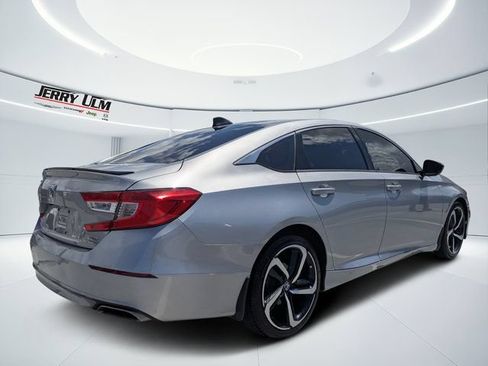 Used 2021 Honda Accord Sport image 3