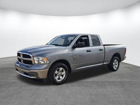Used 2024 RAM 1500 Classic SLT image 6