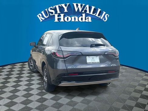 Used 2025 Honda HR-V EX-L image 3