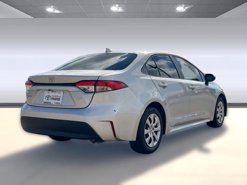 Used 2024 Toyota Corolla LE image 9