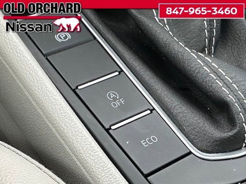 Used 2023 Volkswagen Jetta SE image 17