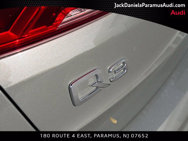 Used 2020 Audi Q3 2.0T Premium w/ Convenience Package AWD/4WD image 8