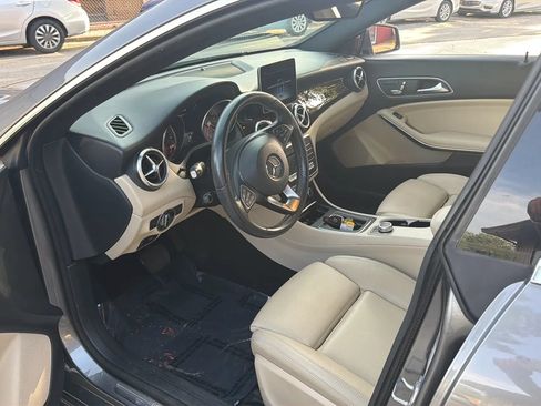 Used 2019 Mercedes-Benz CLA 250 4MATIC image 12