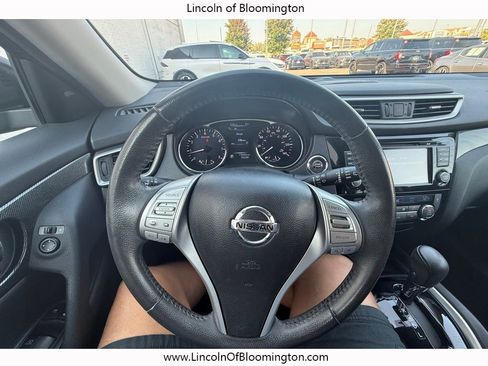 Used 2015 Nissan Rogue SL w/ SL Premium Package image 32