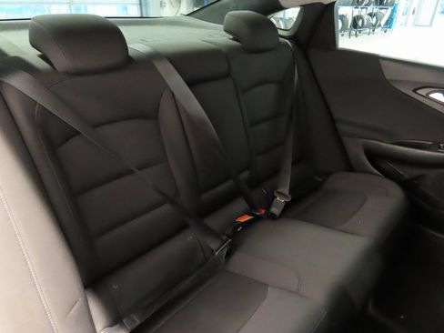 Used 2018 Chevrolet Malibu LT image 29