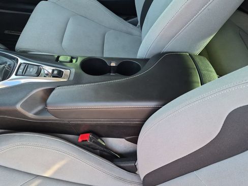 Used 2022 Chevrolet Camaro LT RWD image 20