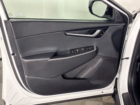 Used 2024 Kia EV6 Light RWD image 11