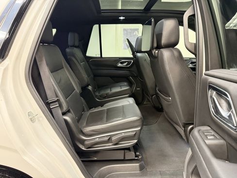 Used 2022 Chevrolet Tahoe LT w/ Luxury Package image 19