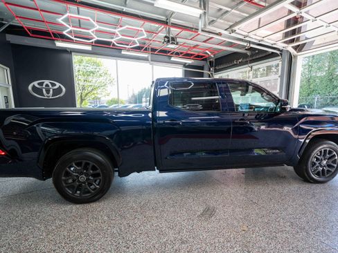 Used 2024 Toyota Tundra Platinum image 4
