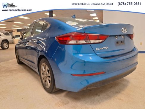 Used 2017 Hyundai Elantra SE image 29