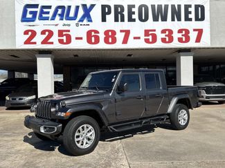 Used 2023 Jeep Gladiator Sport video 1