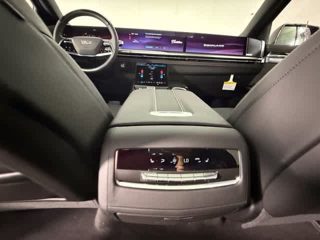New 2026 Cadillac Escalade Luxury w/ Touring Package AWD/4WD image 30