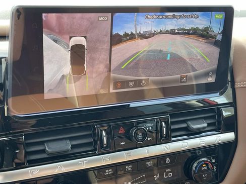 New 2026 Nissan Pathfinder Platinum w/ Lighting Package AWD/4WD image 28