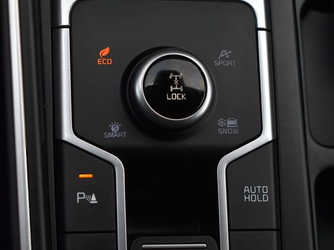 Used 2023 Kia Sorento EX image 25