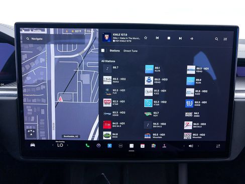 Used 2022 Tesla Model X Plaid AWD/4WD image 21