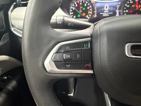 Used 2023 Jeep Compass Limited AWD/4WD image 12