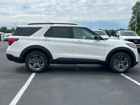 New 2026 Ford Explorer Active w/ Active Comfort Package AWD/4WD image 49