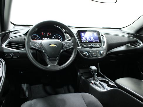 Used 2023 Chevrolet Malibu LS FWD image 2