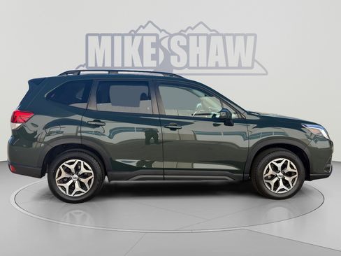 Used 2024 Subaru Forester Premium AWD/4WD image 6