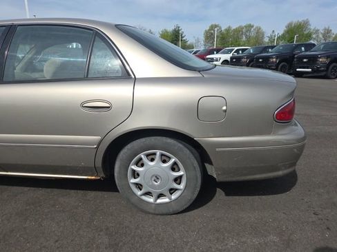 Used 1999 Buick Century Custom image 11