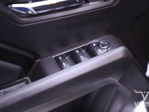 Used 2024 Chevrolet Colorado LT w/ LT Convenience Package image 17