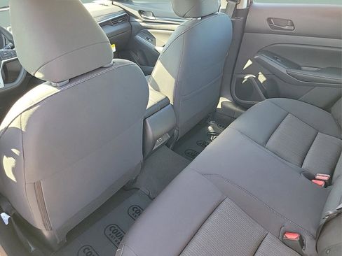 New 2025 Nissan Altima 2.5 SV image 11