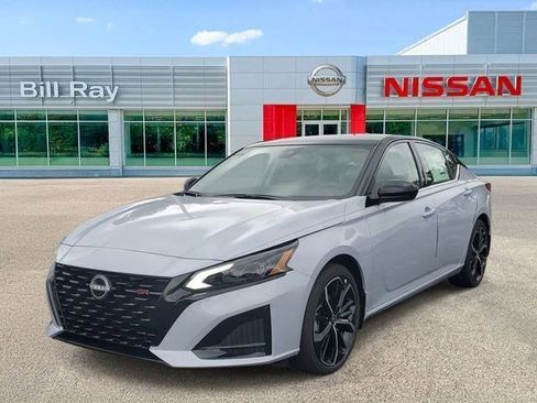 New 2026 Nissan Altima 2.5 SR FWD image 2