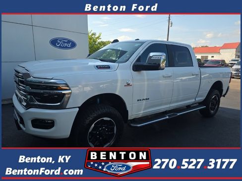 Used 2025 RAM 2500 Laramie AWD/4WD image 1