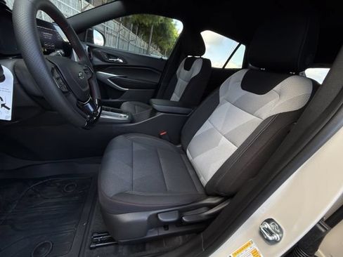 New 2026 Chevrolet Trax RS w/ Sunroof Package FWD image 18