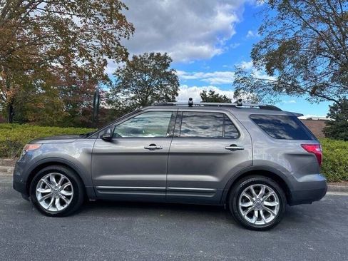 Used 2011 Ford Explorer Limited w/ 302A Rapid Spec Order Code FWD image 5